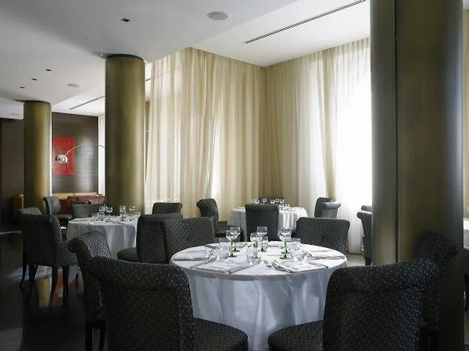 Nh Siena Hotel