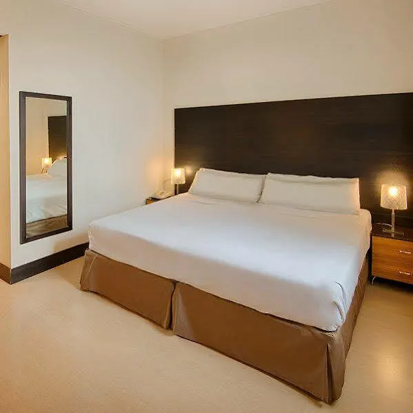 Nh Siena Hotell 4*,