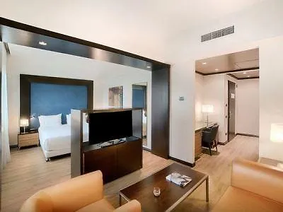 Nh Siena Hotel