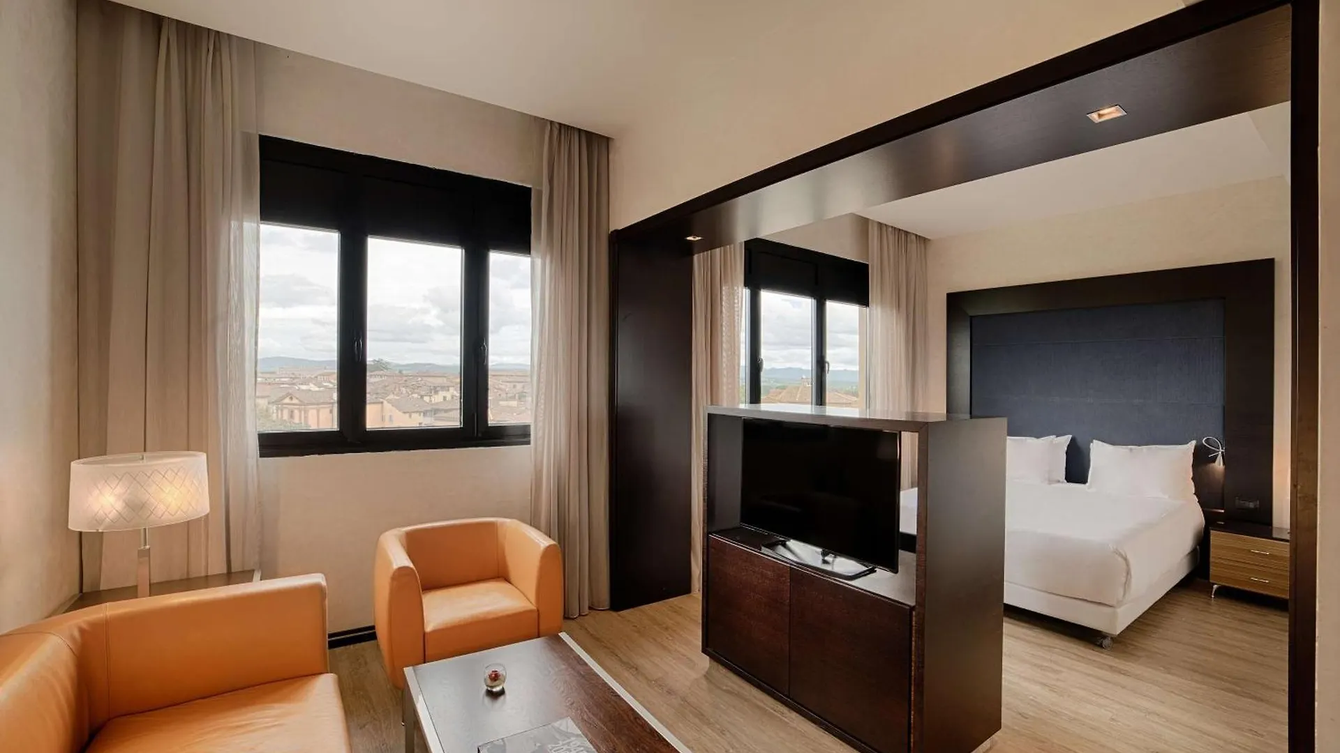 Hotel Nh Sienne