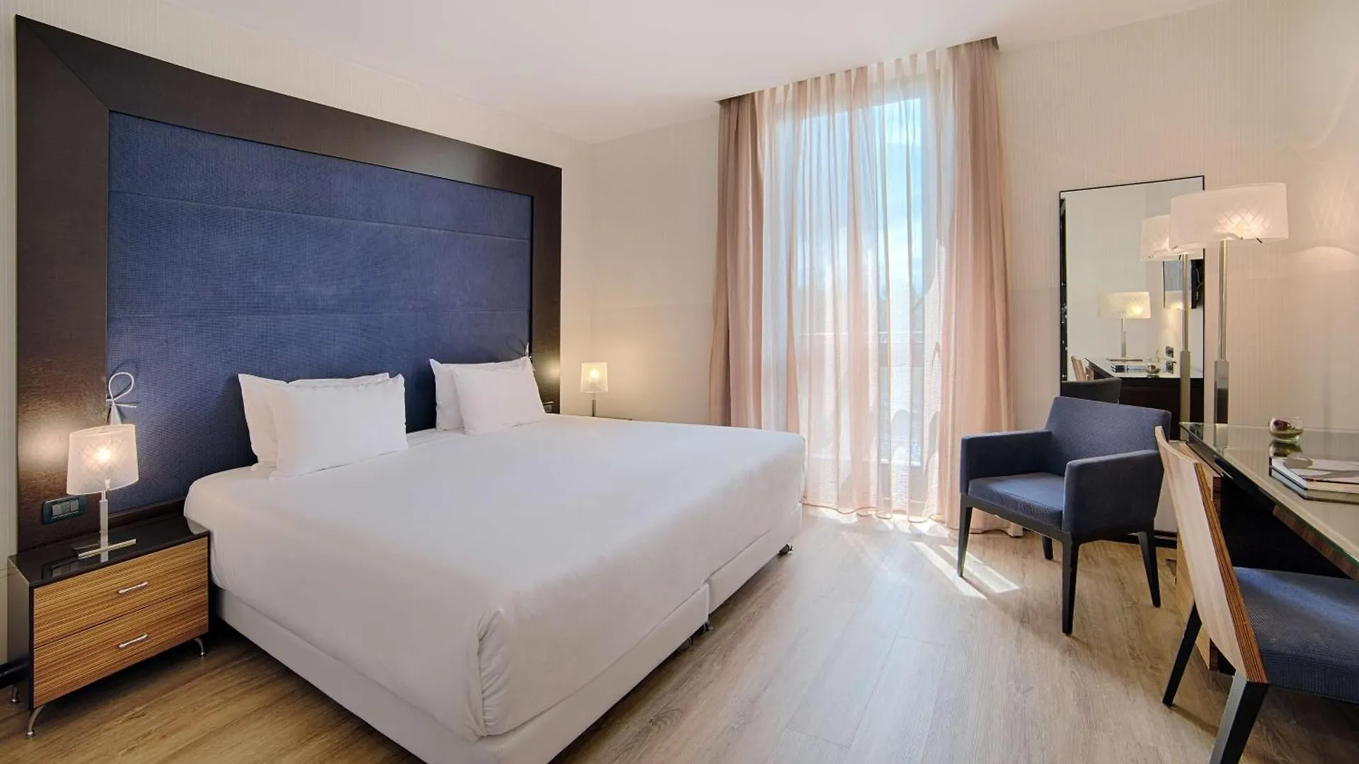 Hotel Nh Sienne 4*,  Italie