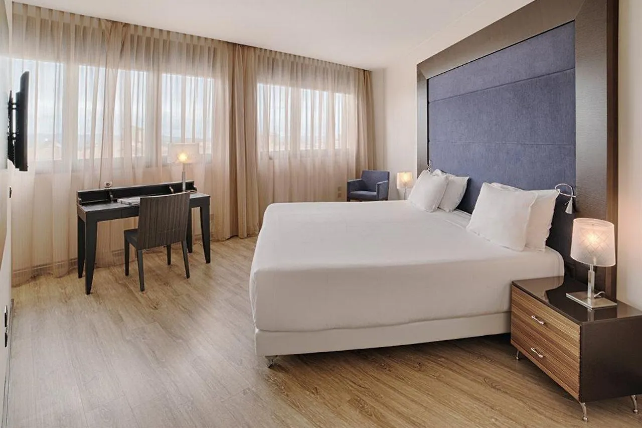 Nh Siena Hotel