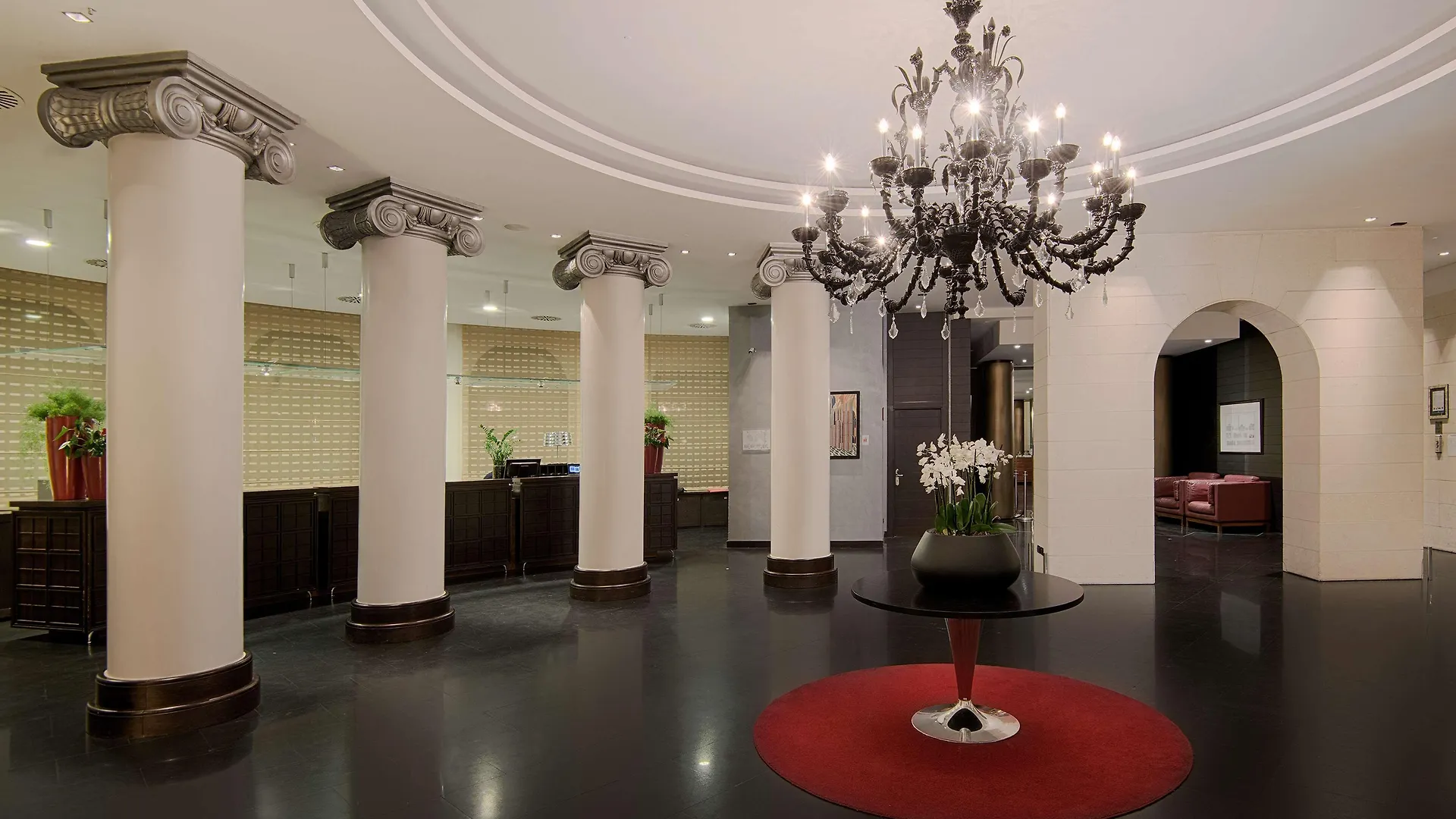 Nh Siena Hotel