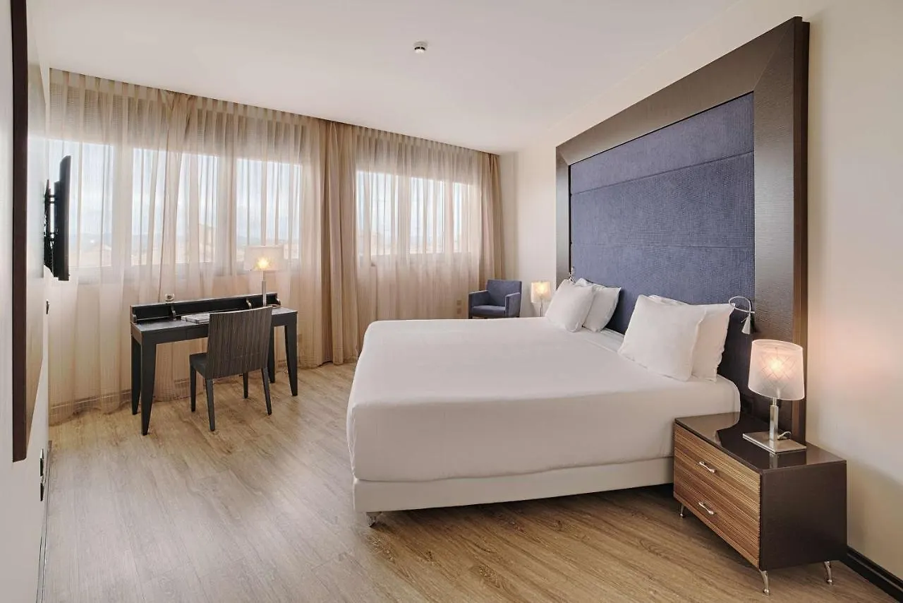 Nh Siena Hotel