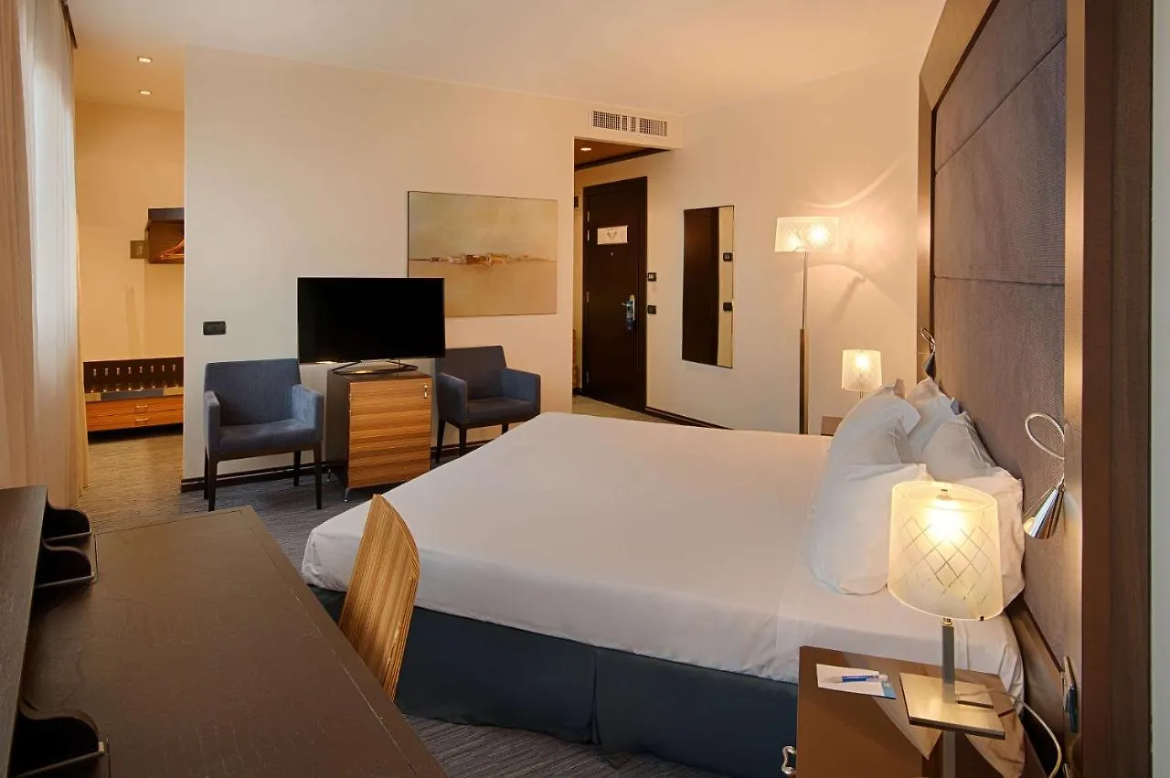 Nh Siena Hotel 4*,  Italy