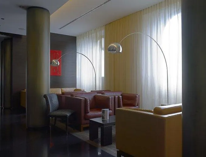 Nh Siena Hotel