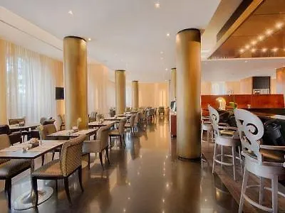 Nh Siena Hotel