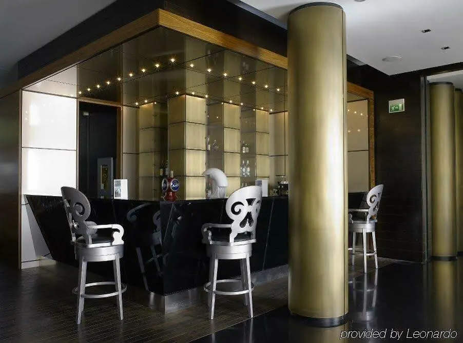 Nh Siena Hotel